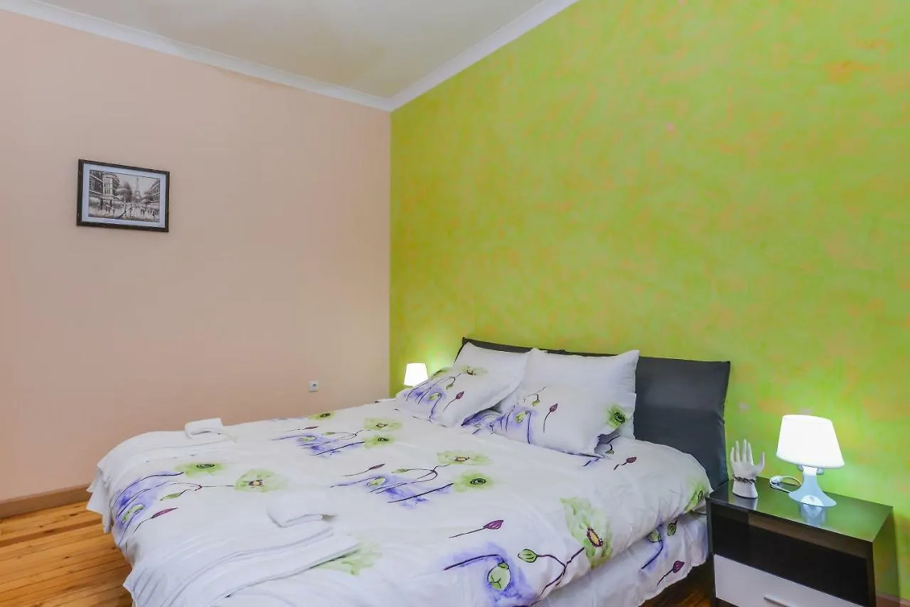 Home Sweet Home - Spacious Two Bedroom On Dondukov Boulevard Sofia Apartment