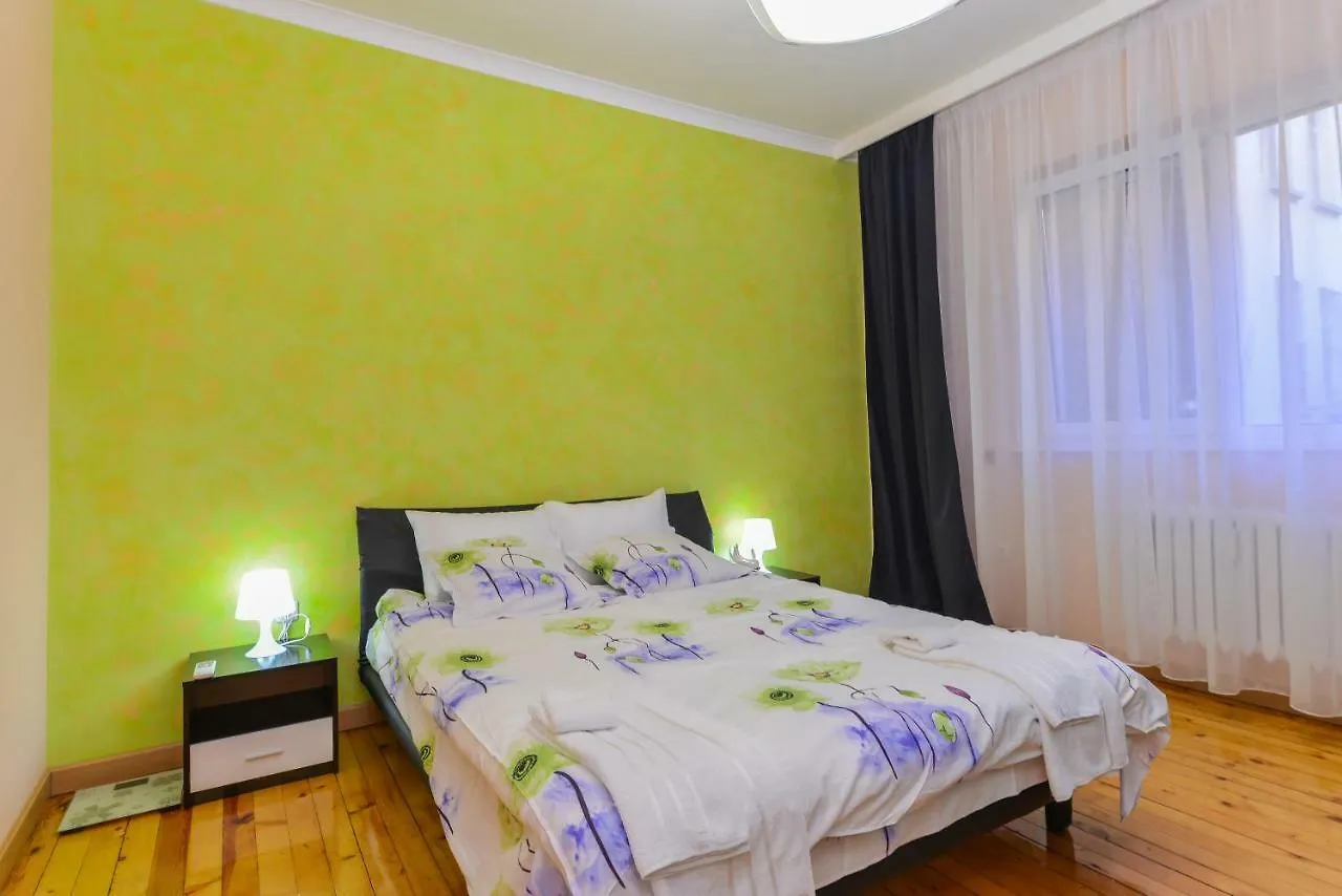 Home Sweet Home - Spacious Two Bedroom On Dondukov Boulevard Sofia 0*,